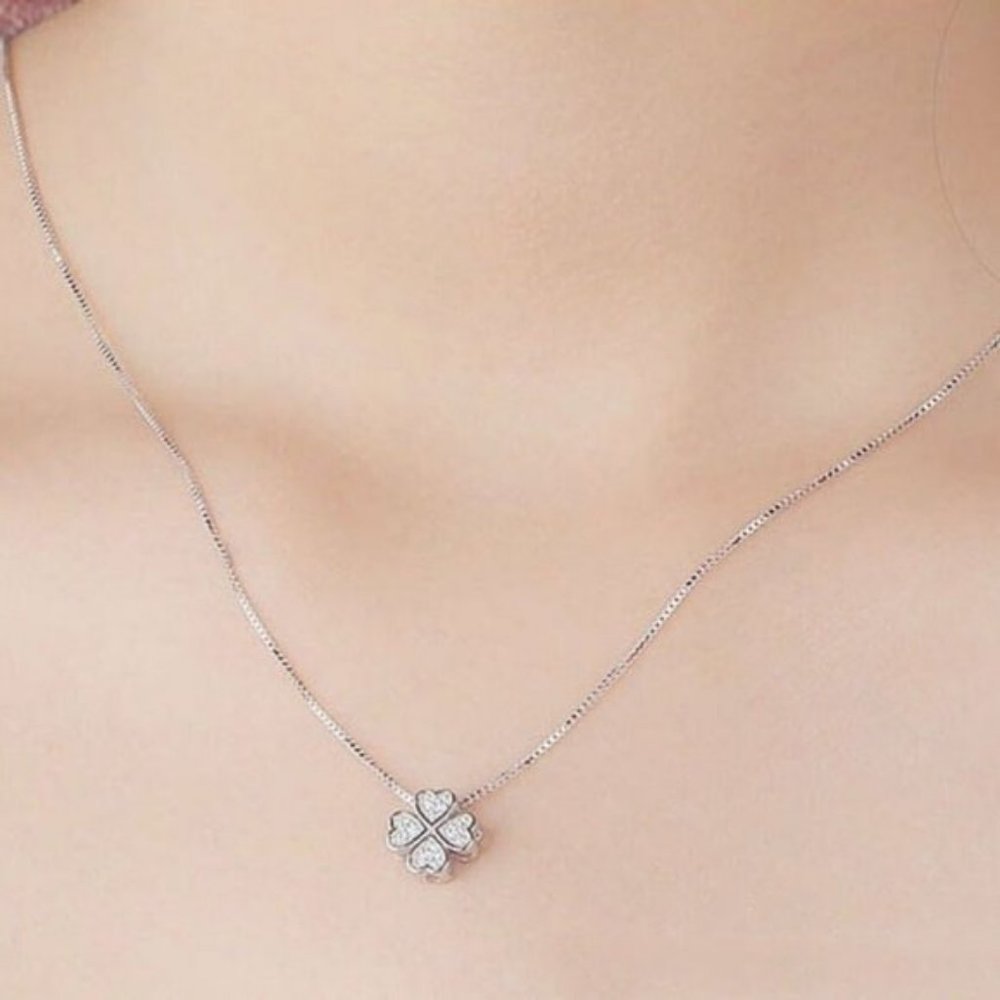 NEW 925 Sterling Silver Diamond Clover Necklace A - Picture 3 of 6